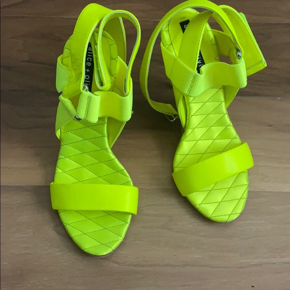 Alice and Olivia neon green ankle strap heels - Picture 2 of 3